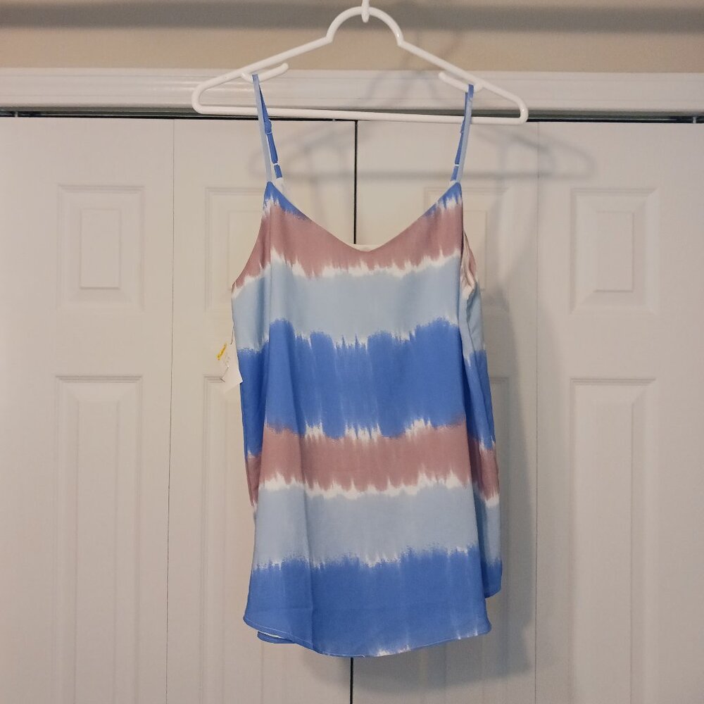 NWT Pink Rose Blue/White Tank Top Size M